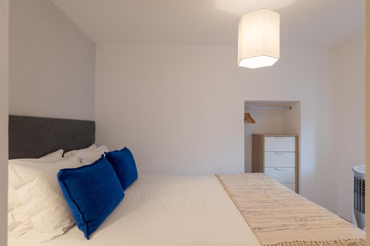 Contemporary Apartment In Chiado 3 Lisbon Exterior photo