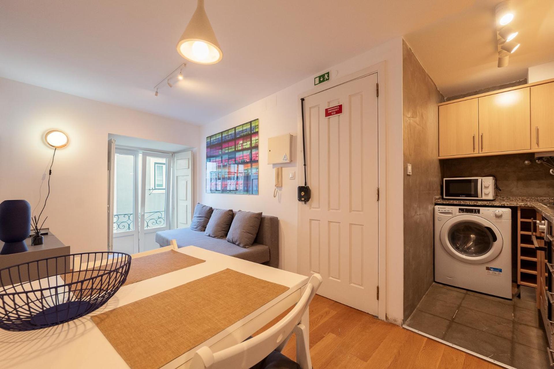 Contemporary Apartment In Chiado 3 Lisbon Exterior photo